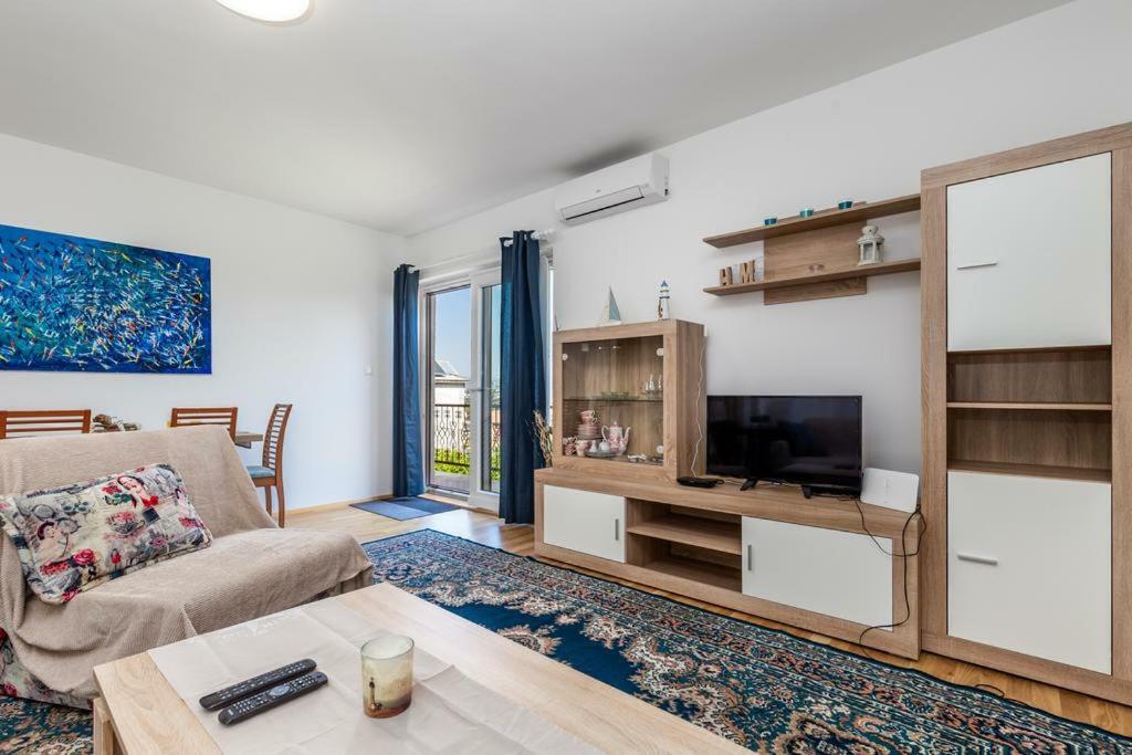 Apartment Roza, Sea View, Free Parking Ičići Esterno foto